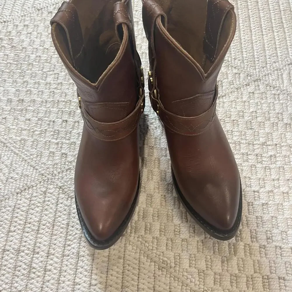 Frye Billy Short Leather Harness Booties in Saddle